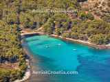 Sućuraj, Otok Hvar