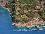 Sveta Nedjelja, Ostrov Hvar