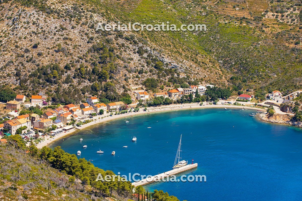 Trstenik • Letecké fotky Chorvatska